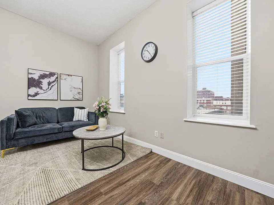 142 Temple St #7-ID1613278P
