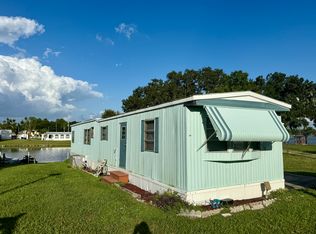 16 W Palm Cir, Lake Placid, FL 33852