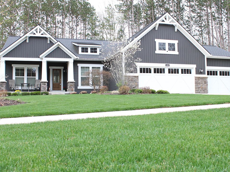 1st image of 4302 Oak Timbers Dr NE