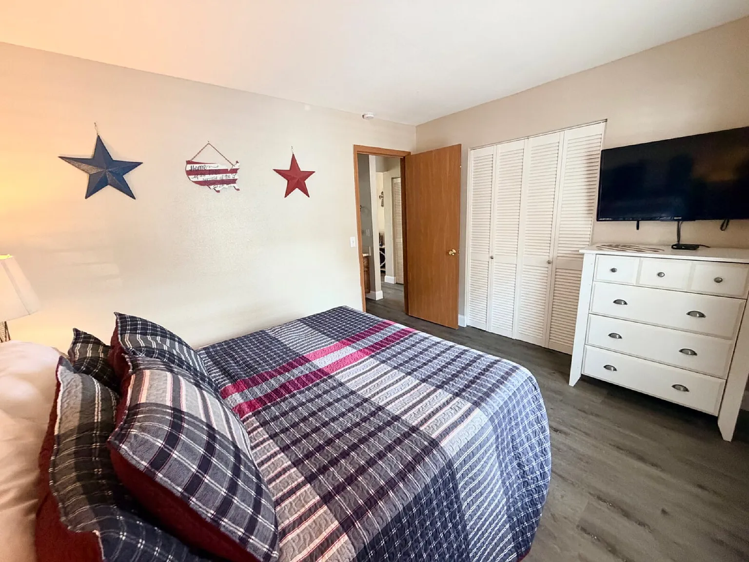 2 bed, 2.0 bath, $1,395 — Photo 3