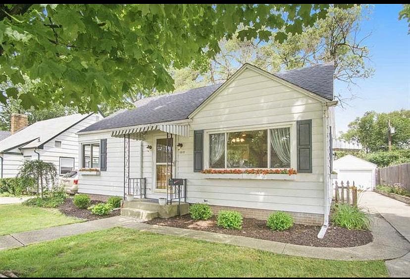 1st image of 1519 Rockne Dr