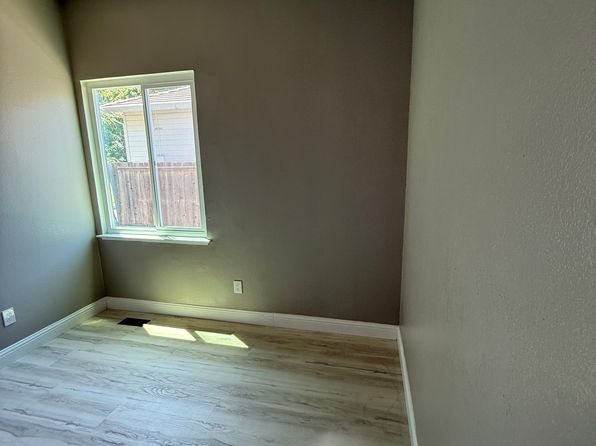 290 San Leon Dr