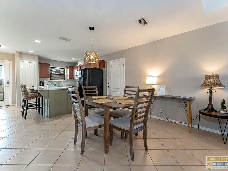7 N Bay Hill Dr — Photo 28