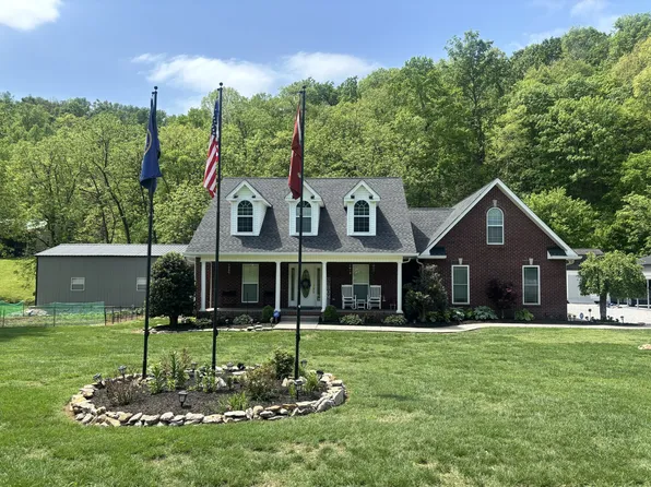 454 Campbell Hollow Rd, Bethpage, TN 37022