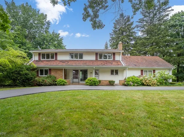 16125 Parkland Dr, Shaker Heights, OH 44120