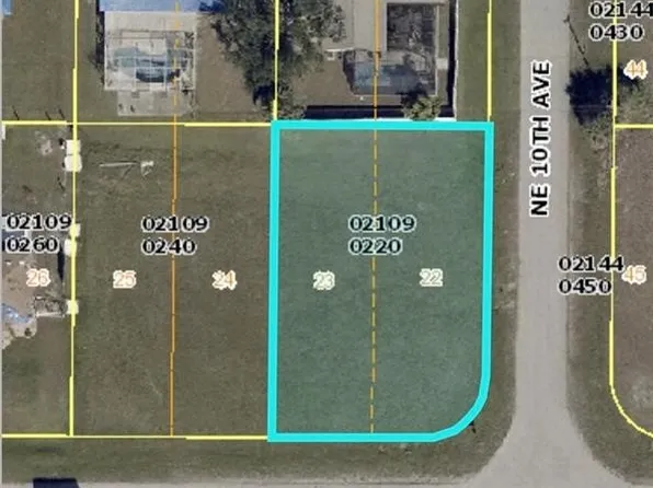 927 NE 16th Ter, Cape Coral, FL 33909