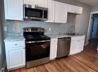 185 Calef Rd #2, Manchester, NH 03103