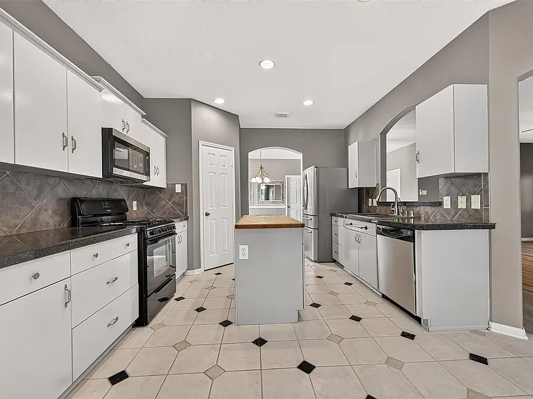 14402 Barker Pelican Ct — Photo 23
