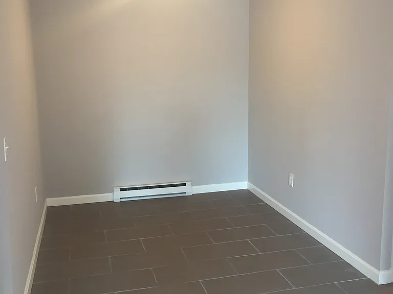 80 Locust Avenue — Photo 17