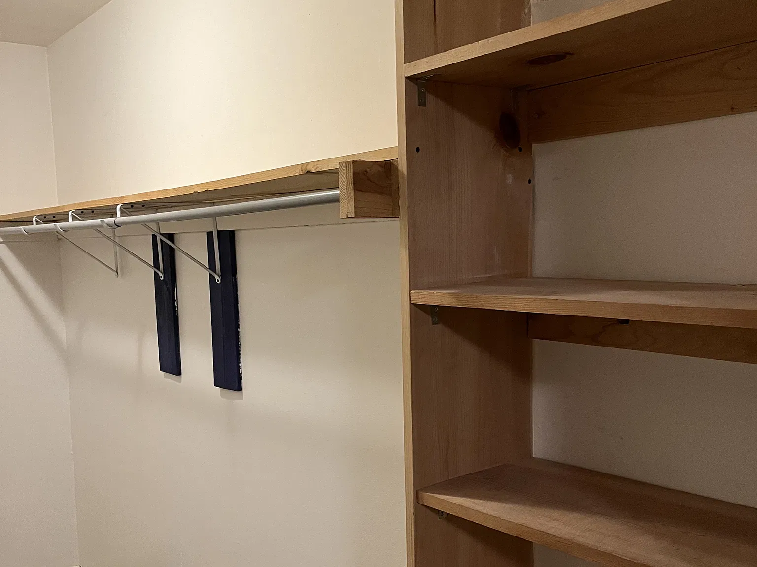 533 Thoma Place - C — Photo 2