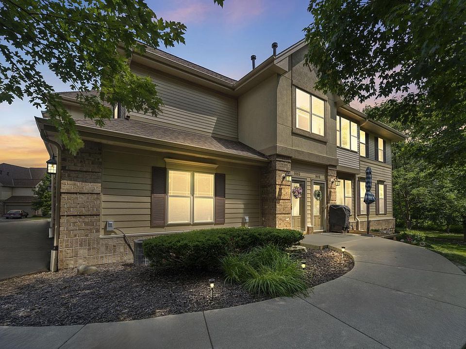1st image of 8653 South Deerwood LANE