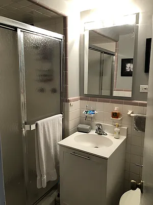 Rented by Real Estate Investors Group LLC | media 23