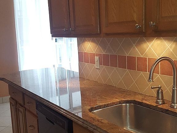 2nd image of 712 N Broad St APT 1C