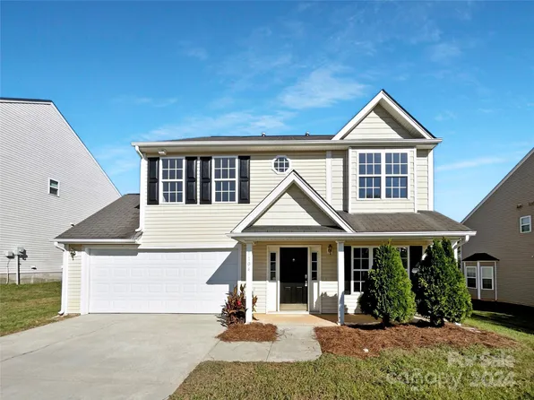 1104 Ametrine Ln, Dallas, NC 28034
