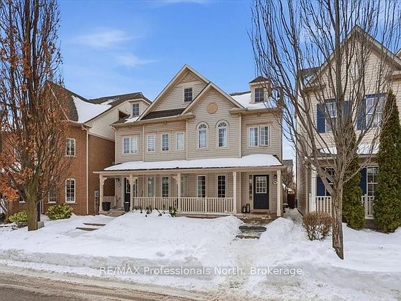 3rd image of 98 Roxton Rd