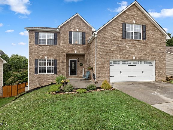2nd image of 3001 Maple Knot Ln