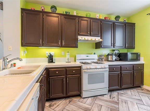 5th image of 1523 W Avenue H4