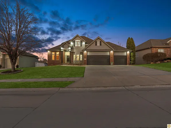 3913 S 184th St, Omaha, NE 68130