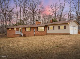 5905 Old Troy Rd, Asheboro, NC 27205