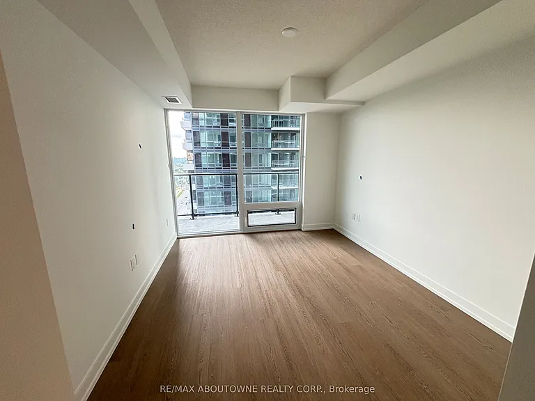 4010 Eglinton Ave W #1215 — Photo 5