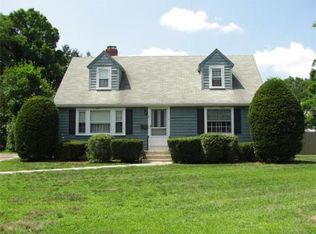 61 Alice Ave, Walpole, MA 02081
