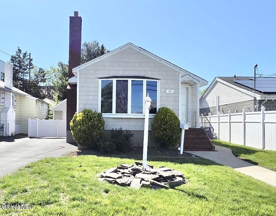 1st image of 52 Bell Street