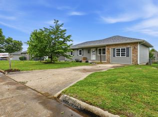 2511 S Orchard Avenue, Bolivar, MO 65613