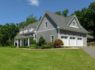 7 Berkshire Xing, Avon, CT 06001