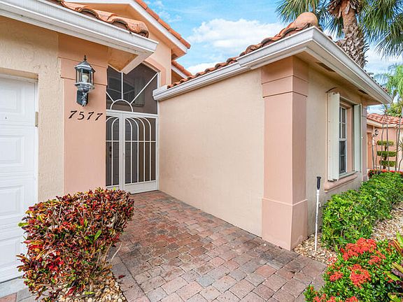 3rd image of 7577 Caprio Drive