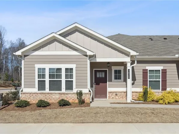 3820 Shelleydale Dr, Powder Springs, GA 30127