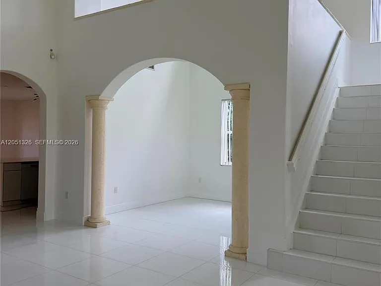 3802 SW 165th Ter — Photo 7