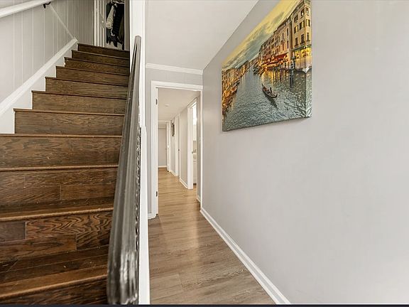 5th image of 2920 Wetherburn Ct