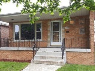 10525 S Ave E, Chicago, IL
