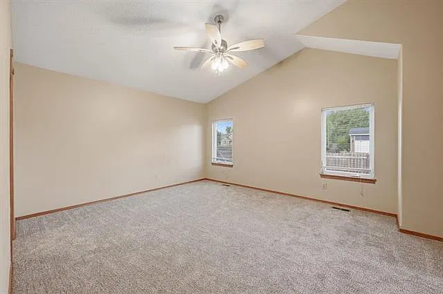 3 bed, 1746 sqft, $1,700 — Photo 3