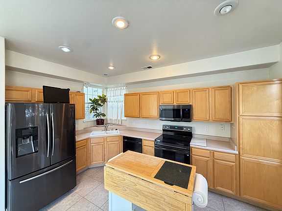 2nd image of 5783 Golden Eagle Dr