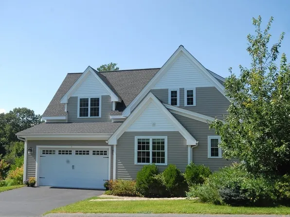 5 Black Horse Pl #5, Concord, MA 01742