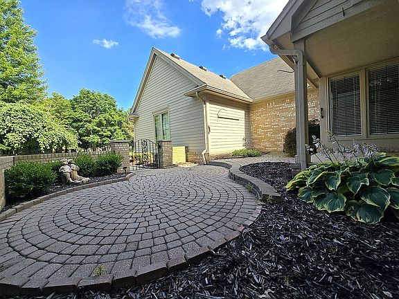 front outdoor porch