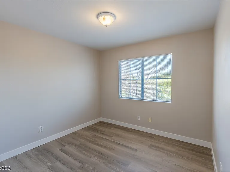 10517 Jeremy Ridge Ave — Photo 19