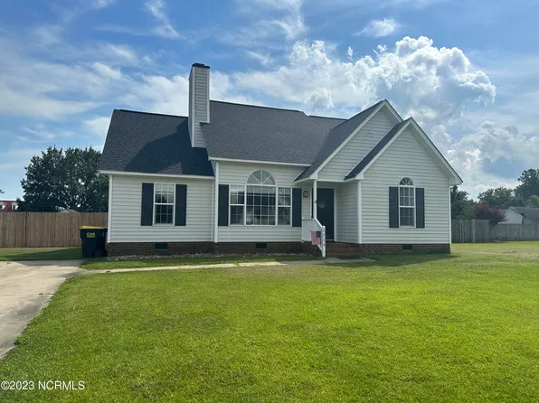 2734 Preston Lane, Grimesland, NC 27837