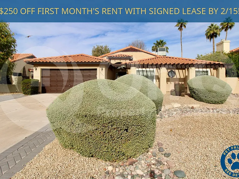 5420 E Paradise Ln — Photo 1