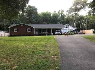 107 Fieldstone Dr, Salisbury, NC 28146