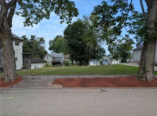 1221 Gomber Ave, Cambridge, OH 43725