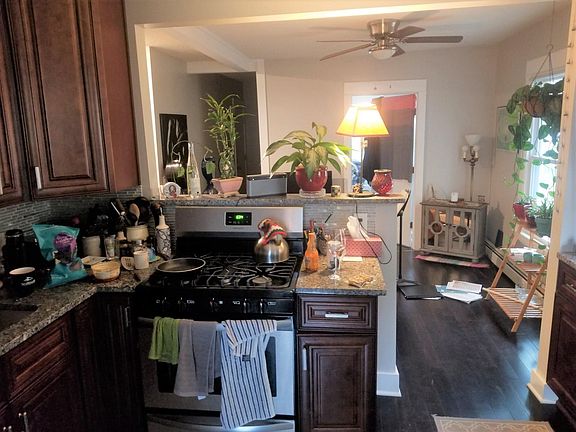 2nd image of 2824 Pillsbury Ave S #1