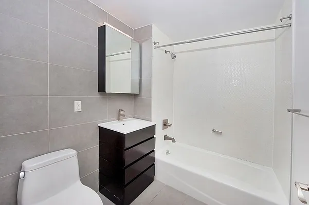 Rented by Bold New York | media 6