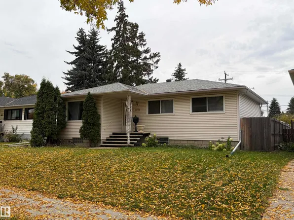 10724 139th St NW, Edmonton, AB T5M 1P5