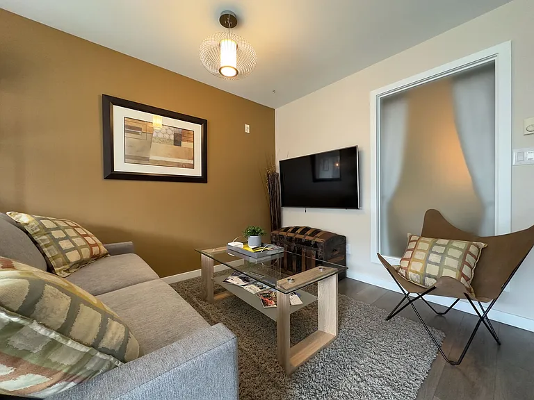 517 Fisgard St #312 — Photo 5