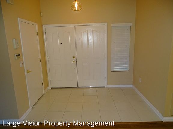 5th image of 3105 Bright Dr