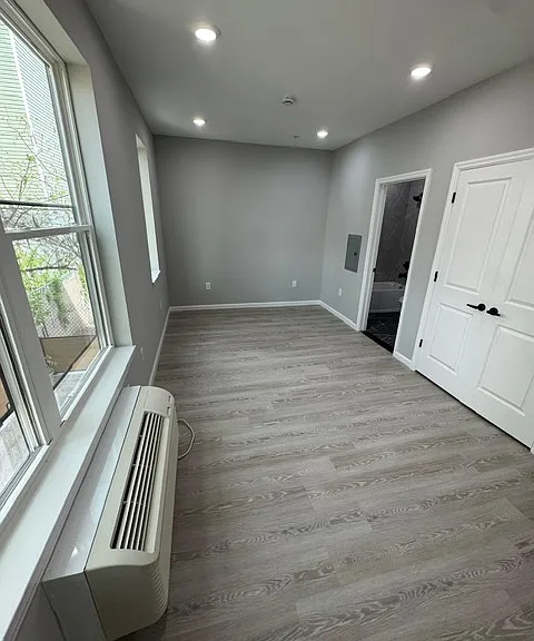 201 Governor St #1 — Photo 3