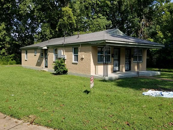 2nd image of 833 Annie St
