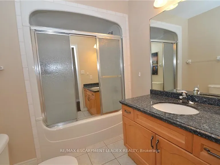 1132 Harrogate Dr — Photo 12